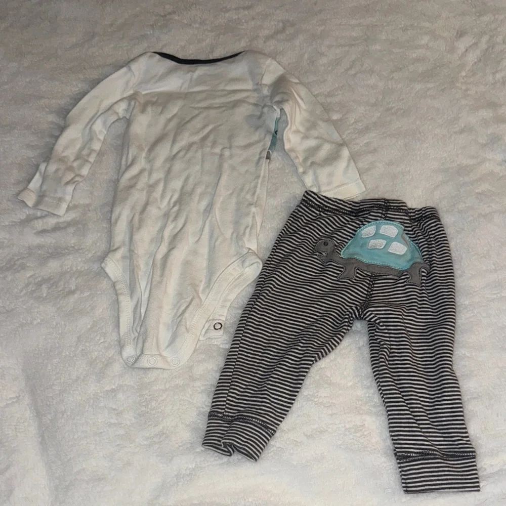 Carter's 6M White Bodysuit with turtle and Striped Pants